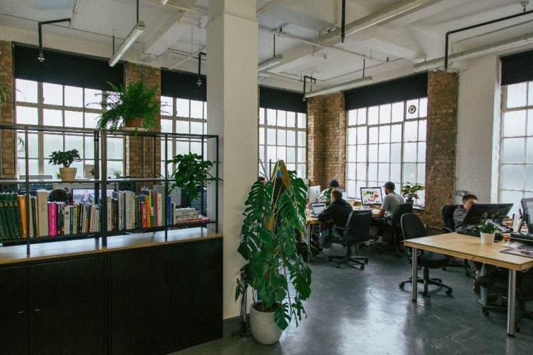 Ground Floor Studio Space Office Creative Workshop to Rent in London - Hackney / Dalston - FREE WIFI