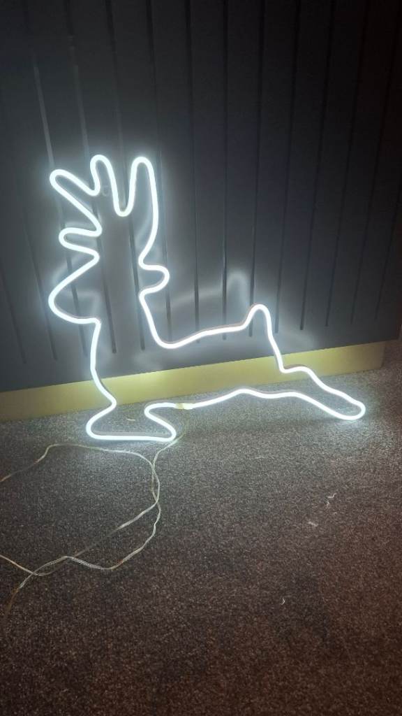 3 light up reindeers 