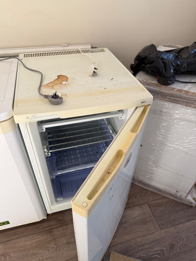 Whirlpool Undercounter Fridge - White, Fair Condition