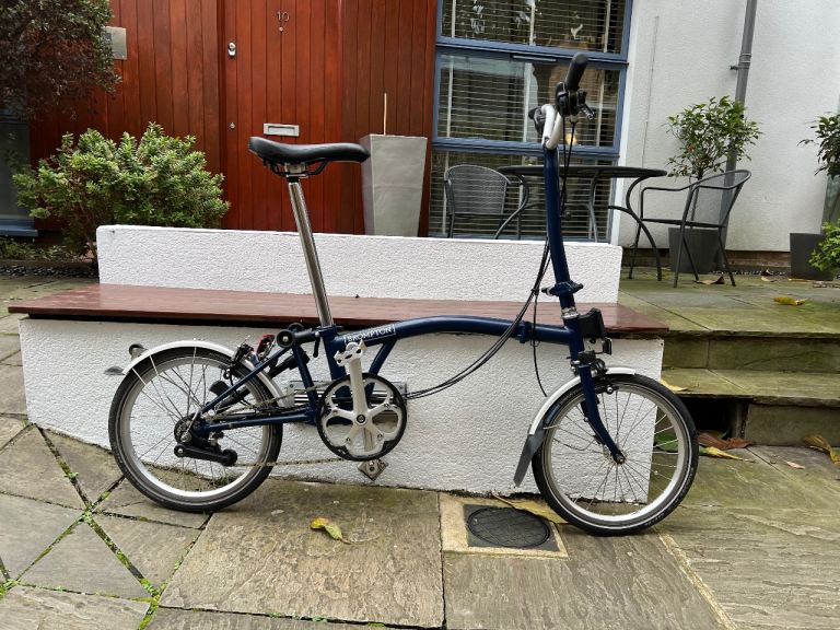 Brompton M2L Folding Bike (2018) – Excellent Condition, Hardly Used