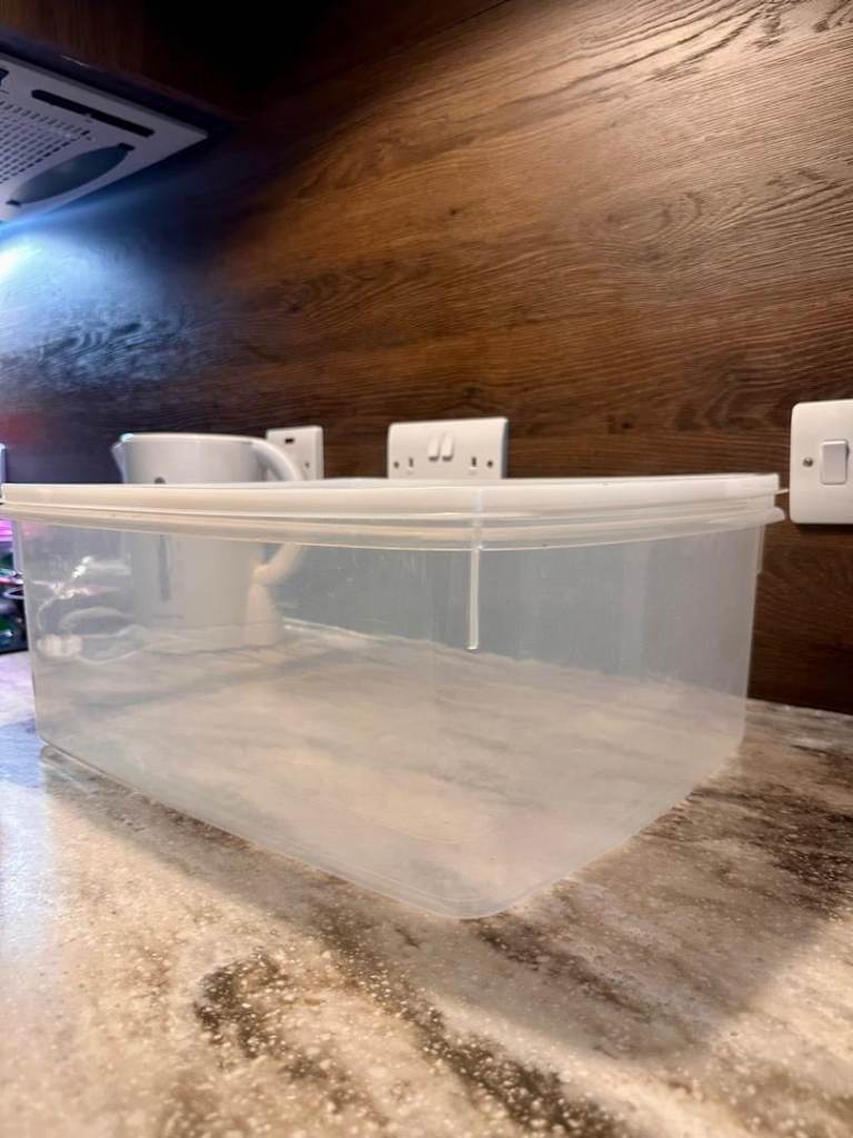 Clear Plastic Storage Box with Lid – Pickup Only