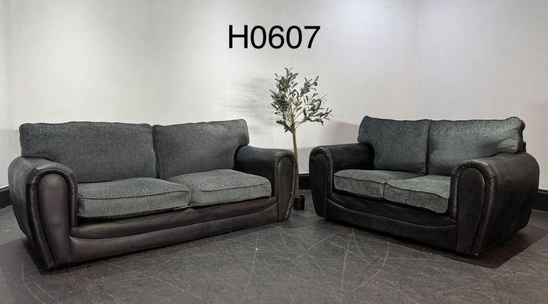 Black & Grey 3&2 Seater Sofas