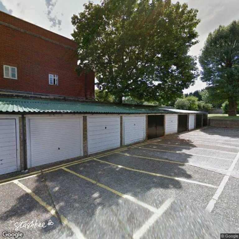 Garage to rent in London (SE22) | Stashbee