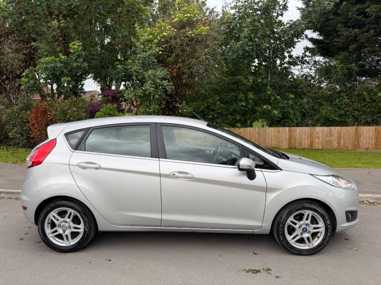 Ford, FIESTA, Hatchback, 2013, Manual, 1498 (cc), 5 doors
