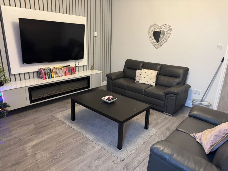 4 bedroom terraced house 
