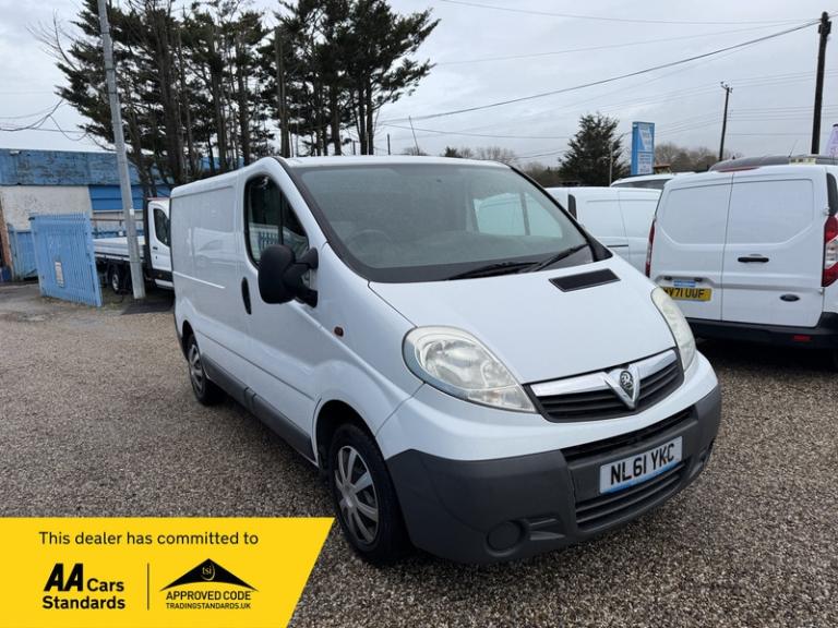 Vauxhall Vivaro 2700 CDTI P/V 113 SWB L1 PANEL VAN WITH ONLY 48K MILES ** NO VAT