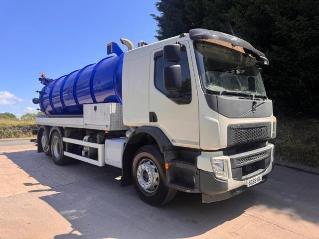 2019 69 Volvo FE320 6x2 sleeper cab GK&N vacuum tanker re-fill water pump PSS