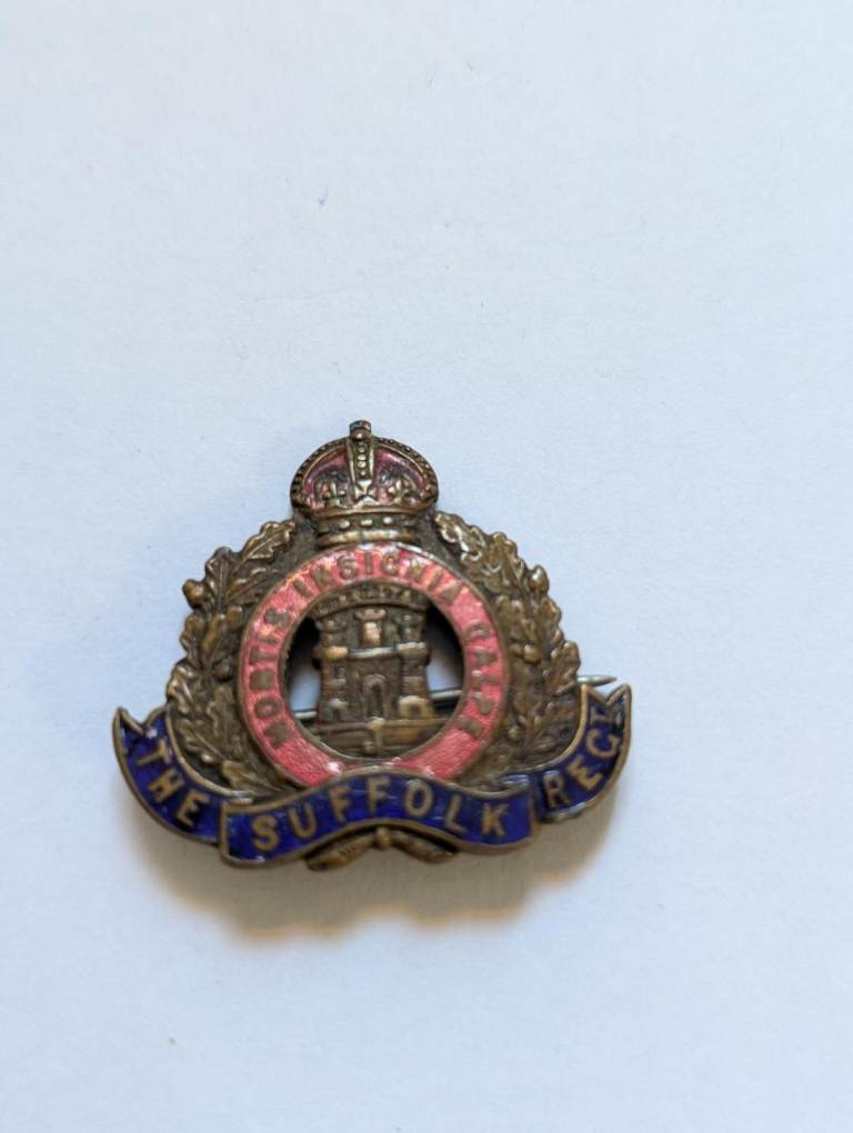 Vintage WW1 The Suffolk Regiment Sweetheart Brooch 3 Colour Enamel Pin Lapel