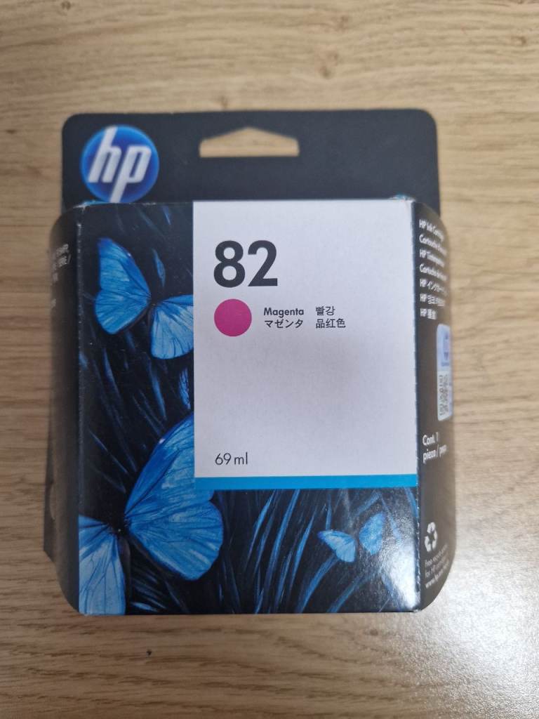 HP 82 MAGENTA and Yellow 82 INK CARTRIDGES 