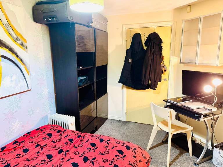 Double Room to let / Bills included 
