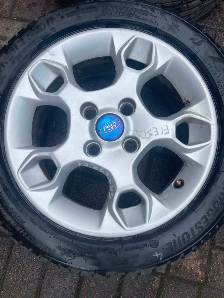 Fiesta wheels+tyres