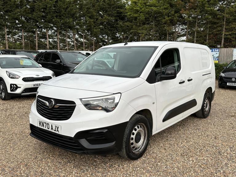 2020 Vauxhall Combo 1.5 Turbo D 2300 Edition L2 H1 Euro 6 (s/s) 4dr PANEL VAN Diesel Manual