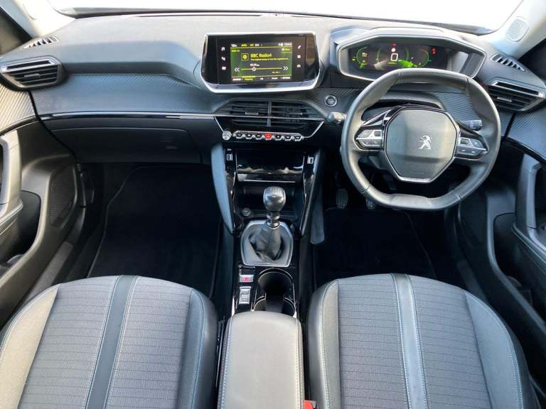 2022 Peugeot 2008 1.2 PureTech Allure Premium 5dr Estate PETROL Manual