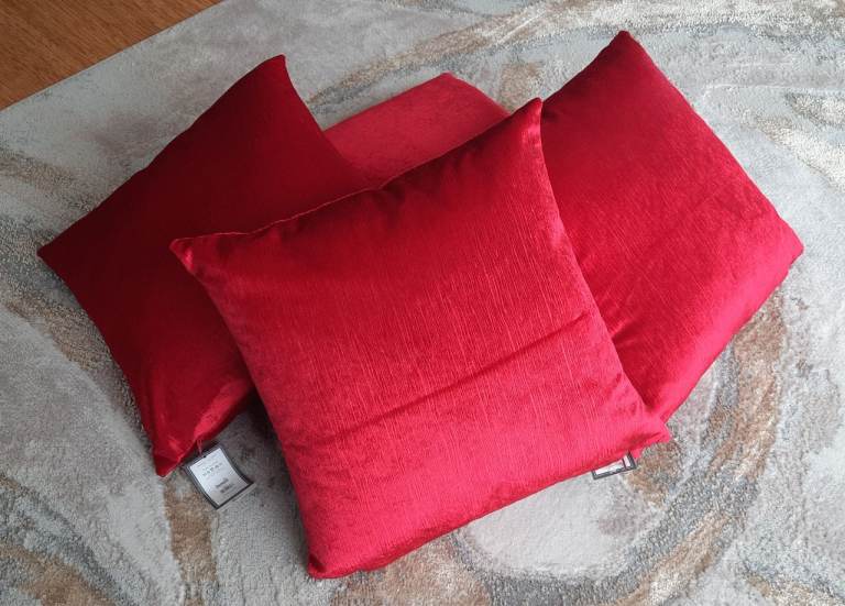 image for Christmas Décor Set: 4 Red Cushions and 1 Pair Red Curtains. Change Your Colour Scheme