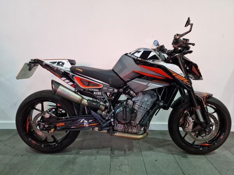 2018 KTM 790 Duke, SC Project Exhaust, KTM Graphics Kit, Service History