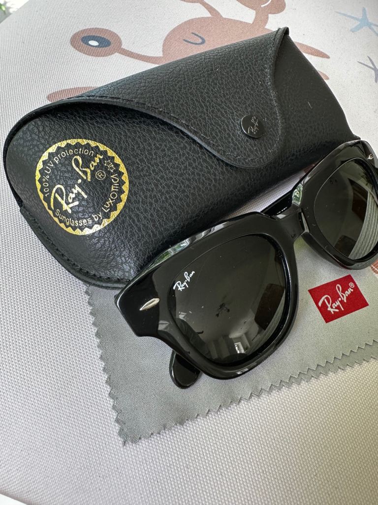 Ray Ban