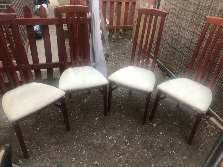 Wooden Dining Table and 4 Chairs – Good Condition