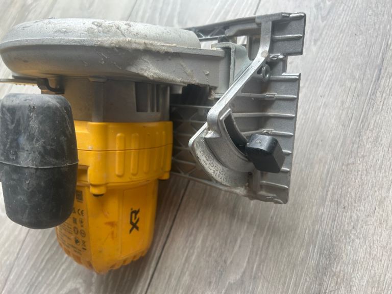 Dewalt dcs391 circular saw 18volt 