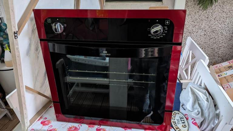 Electrolux Red Built-In Electric Oven – Good Condition