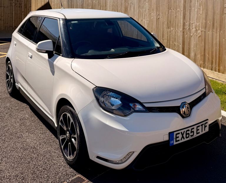 Stunning White MG3 2015 – Ideal First Car – Only £2,500