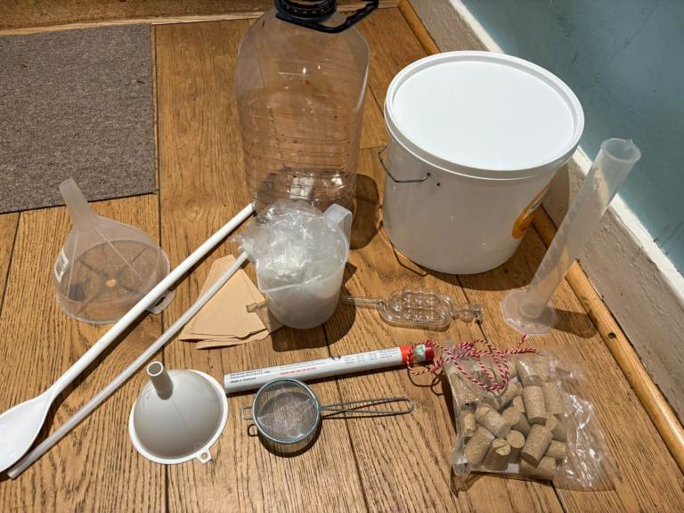 Wine Making Miscellaneous Kit