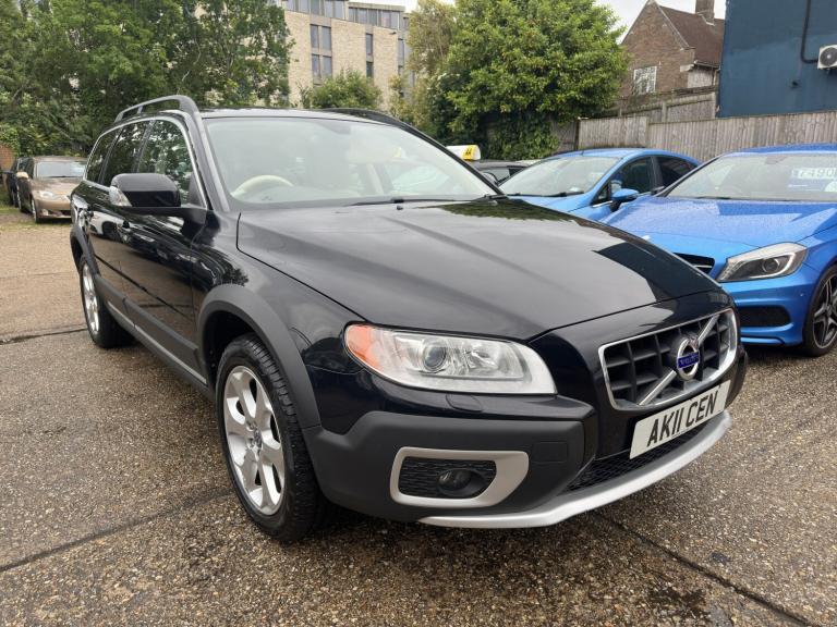 VOLVO XC70 2.4 D5 SE Lux 2011