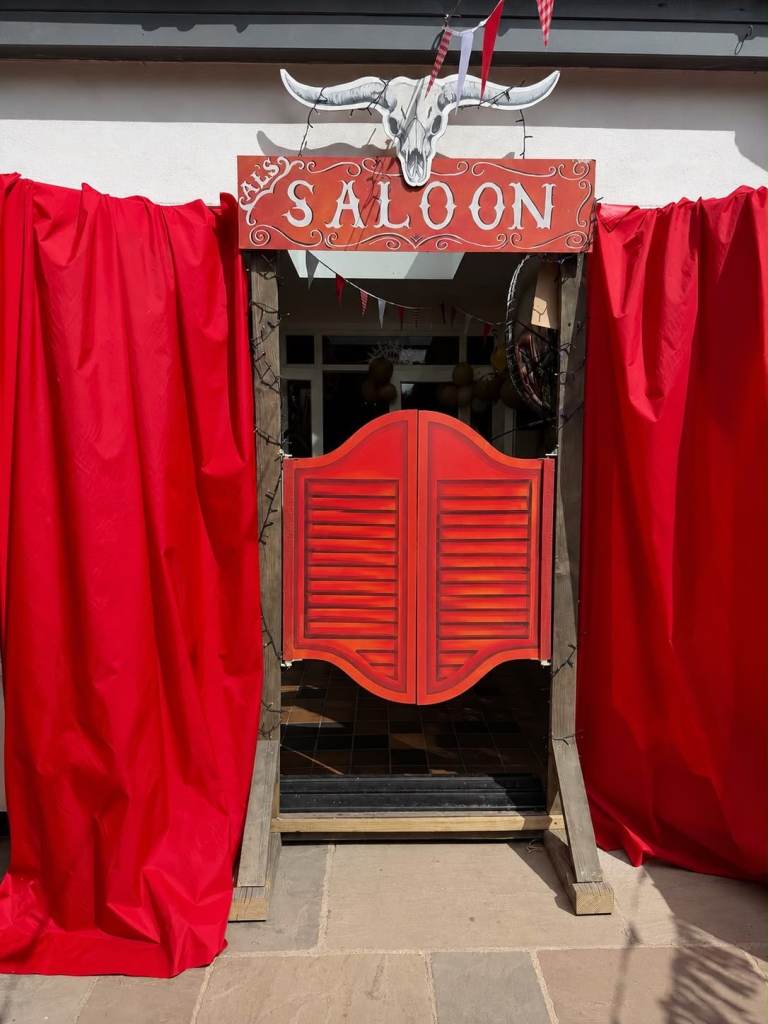Western saloon doors