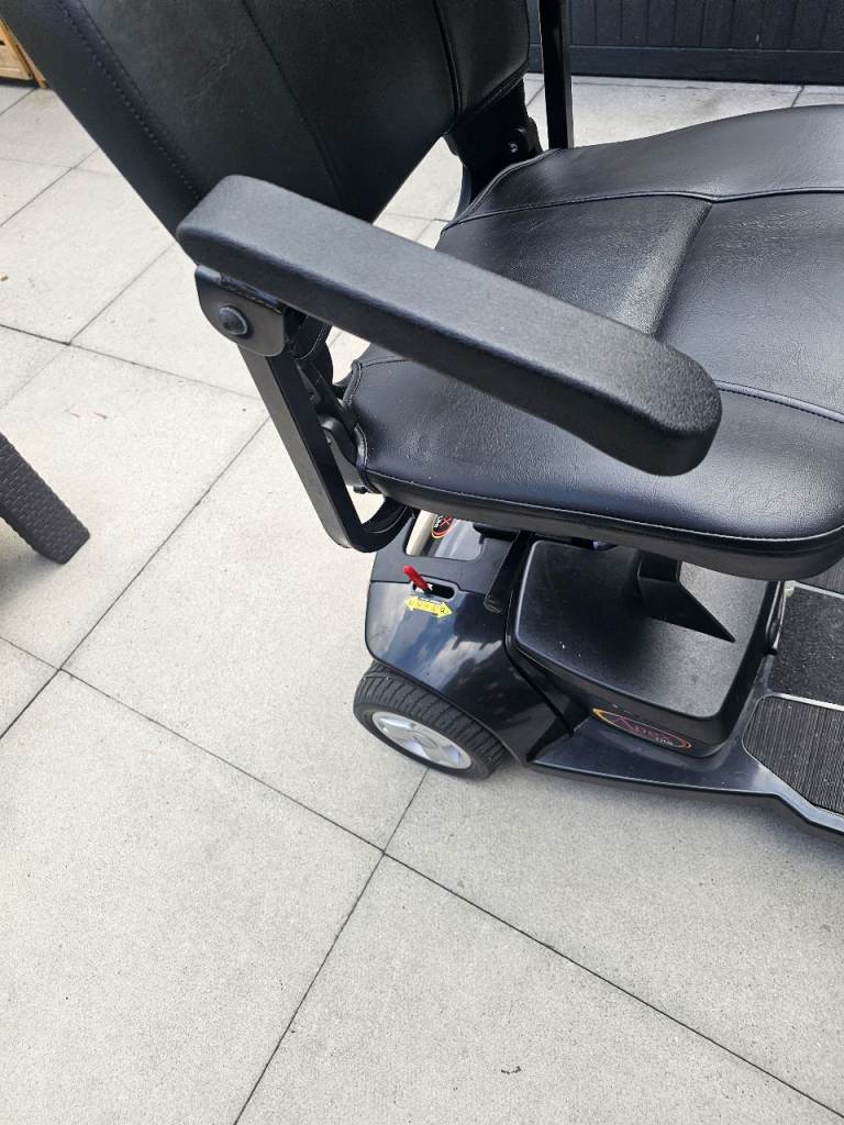 Pride apex lite mobility scooter 
