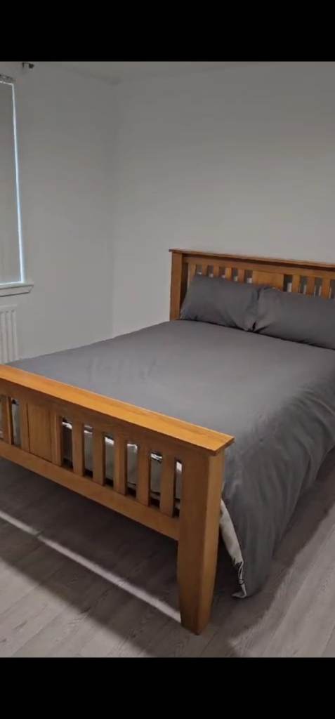 !!!!IMMEDIATE MOVE IN !!! - 1 double room available in a furnished shared flat in Blantyre.