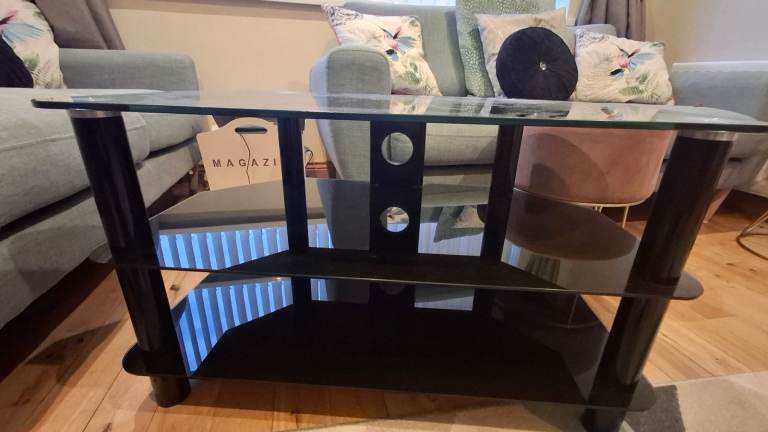 Tv stand glass black