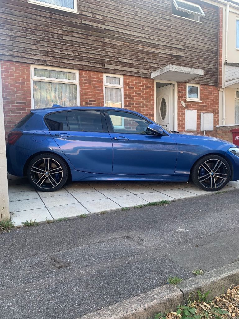 2018 BMW 118i M SPORT SHADOW EDITION. 