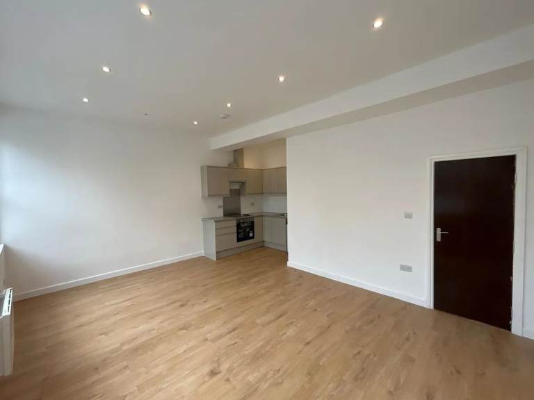 Croydon Town Centre-2 x 2 bed 2 bath flat-Company Let Welcome