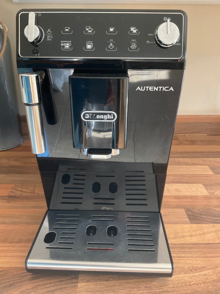 Delonghi Bean to Cup Coffee Machine 