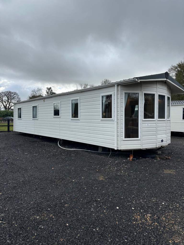 3 bedroom mobile home to let in Thorpe
