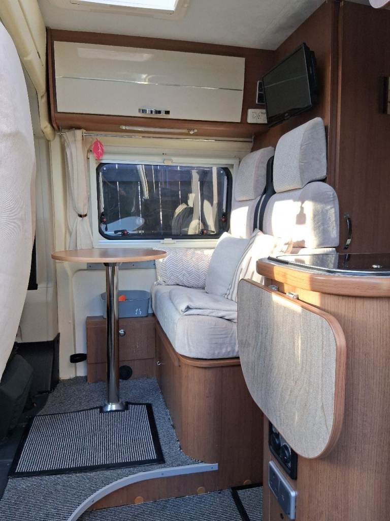 Campervan/caravan table