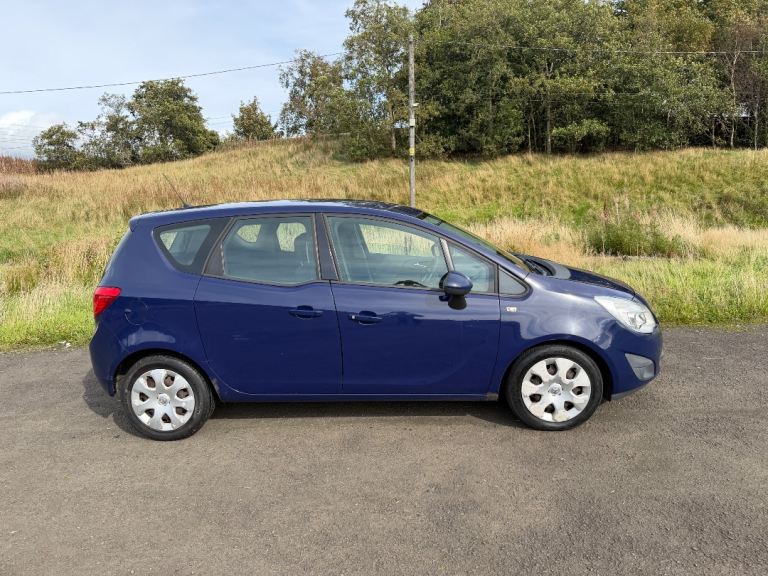 VAUXHALL MERIVA EXCLUSIVE CDTI 1.3L (2011) full year mot cheap fuel,