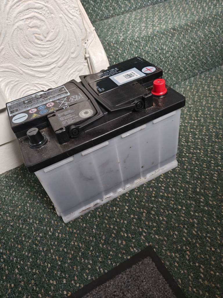 12v 72Ah car battery