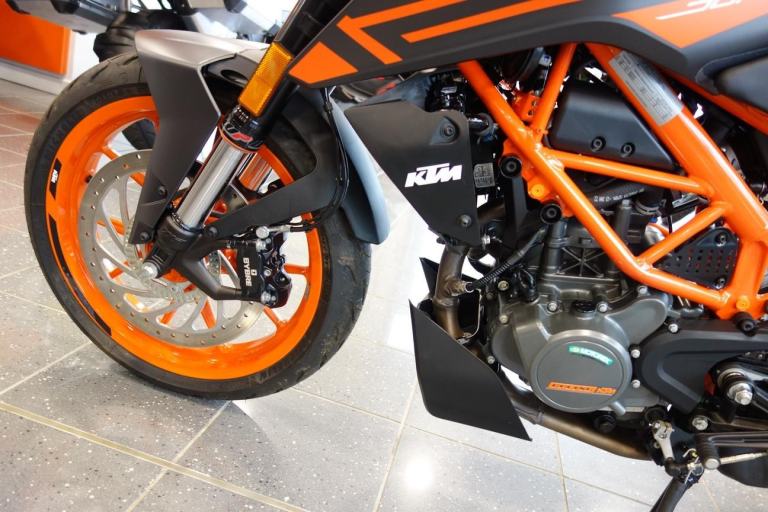 KTM 125 Duke (22 MY)