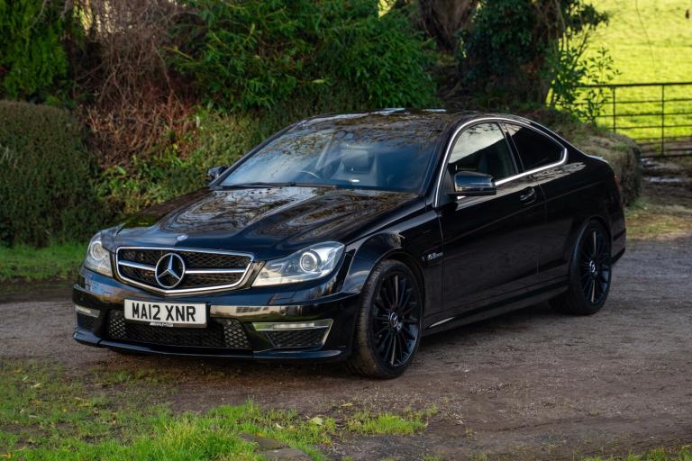 2012 Mercedes-Benz C63 AMG Coupe Edition 125 6.2 V8, Designo, Harman Kardon