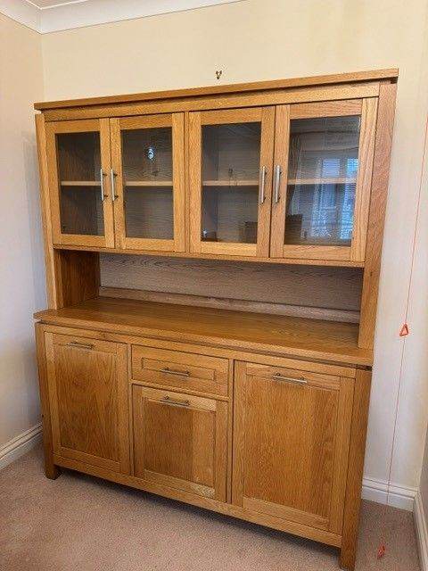 Lovely Oak Sideboard / Dresser