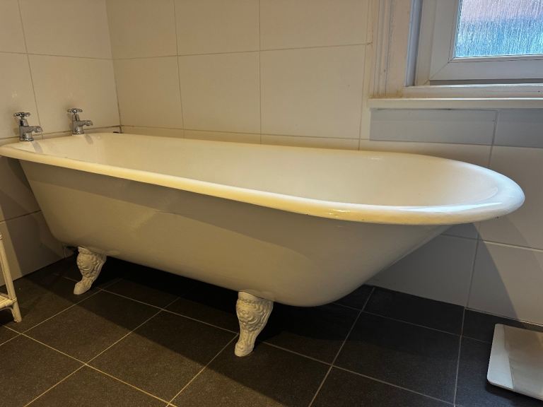 READY FOR COLLECTION (kerbside) Victorian Roll top iron bath with taps