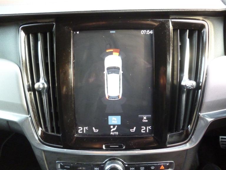 2020 Volvo V90 2.0 D4 R-Design Plus Auto Euro 6 (s/s) 5dr ESTATE Diesel Automatic