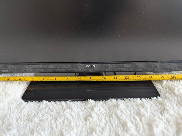 Cello 19 inch tv (read advert fully)