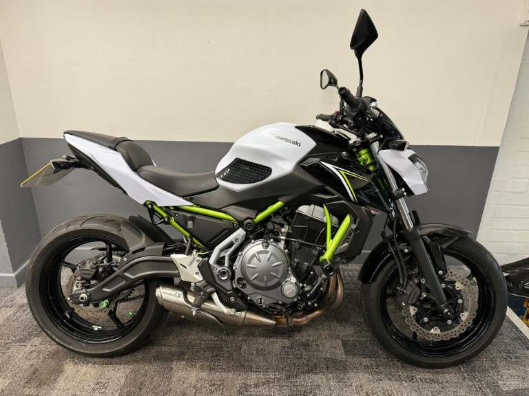 2017 KAWASAKI Z650 ER6 - ONLY 1,150 MILES--FINANCE-DELIVERY-PART EXCHANGE