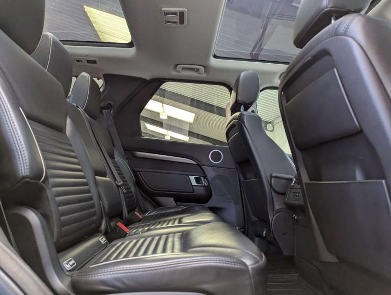 2017 Land Rover Discovery 3.0 Discovery HSE TD6 Auto 4WD 5dr SUV Diesel Automatic