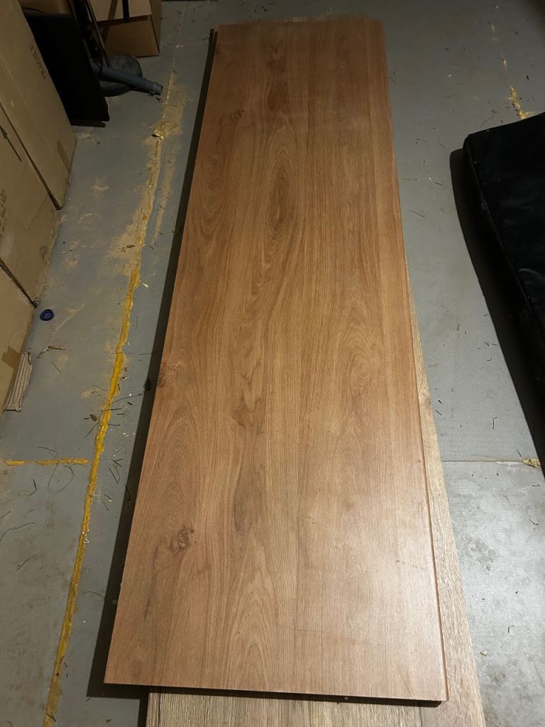 Warm oak effect kitchen worktop 40mm 212cm 60cm depth - length off cuts available too same effect 
