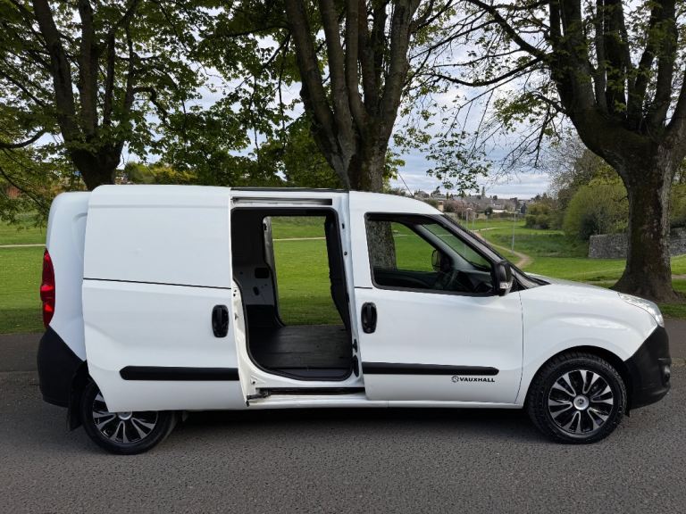 19 model 68 Vauxhall Combo Long Wheel Base Maxi Model –Super low miles 