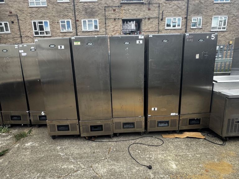 Commercial single door foster fridge cafe shop restaurant takeaway fridge fully serviced 