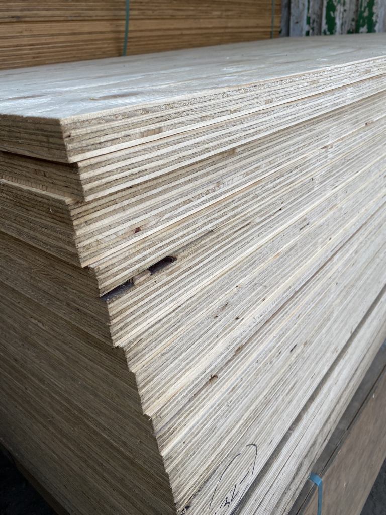 New plywood sheets 12 mm x 8 x 4 ft