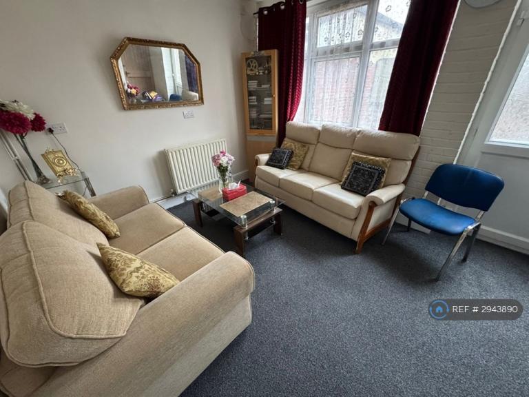 3 bedroom house in Derby Road, Southampton, SO14 (3 bed) (#2943890)
